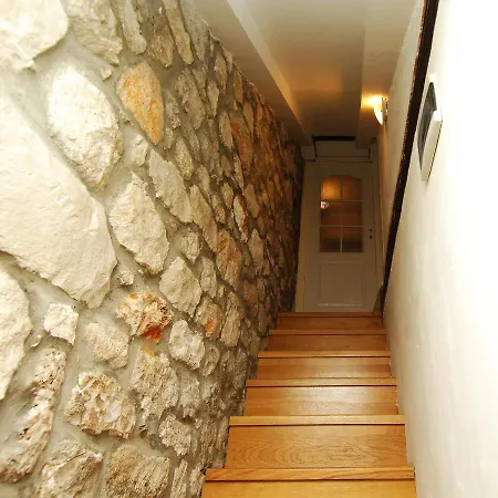 Guest house In - A4 For Four